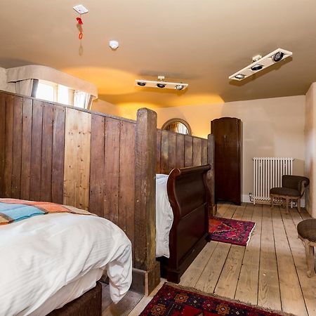 The Bull Hotel Olney Kültér fotó