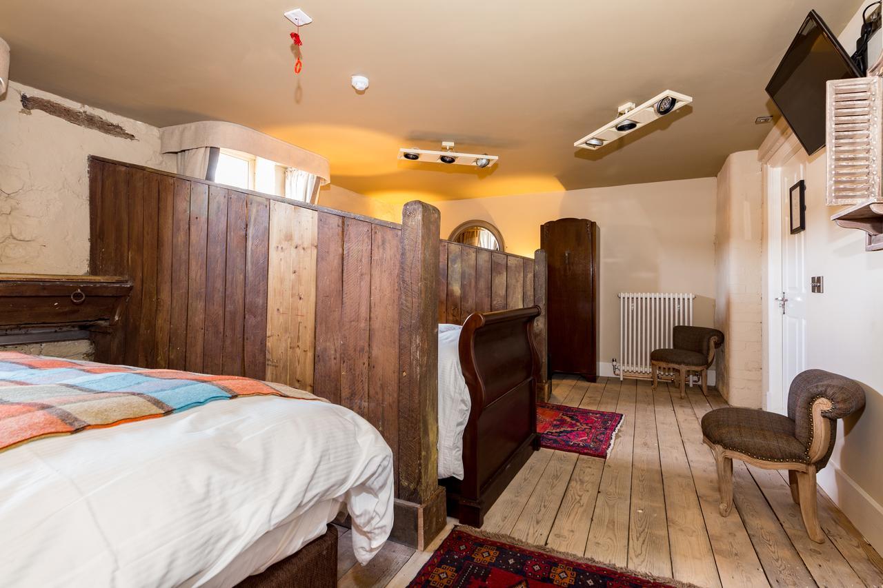 The Bull Hotel Olney Kültér fotó